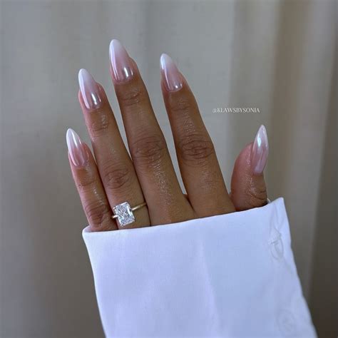 20 White Ombré Nail Ideas to Try
