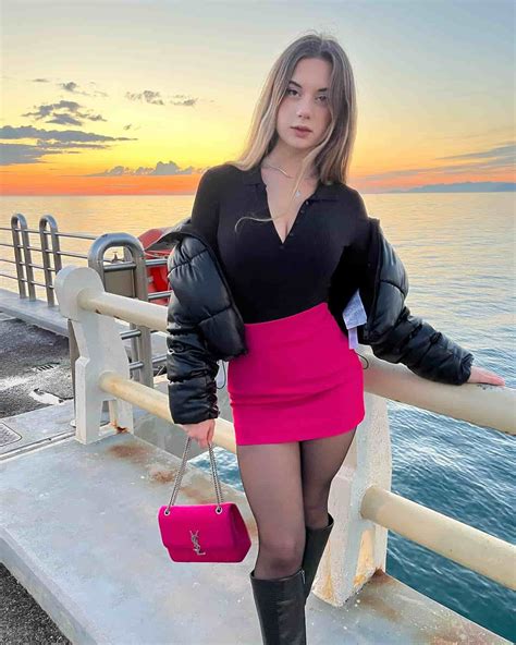 Laura Sommaruga - Age, Height, Net Worth, Boyfriend, Bio, Wiki