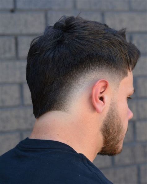 Moicano Undercut - Descubra o corte de cabelo masculino moicano que está dominando as ...