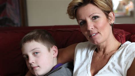 Chickenpox: Mom furious after school sends unvaccinated son home