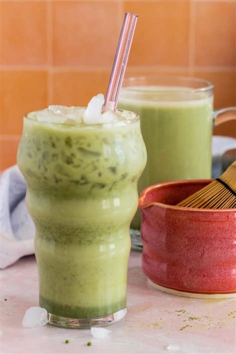 oat milk matcha latte recipe hot  iced veggies save  day