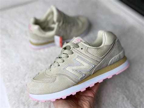 Купить кроссовки New Balance 574 Cake бежевые с розовым СПб