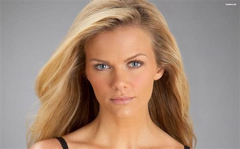 Brooklyn Decker Hot 1024x768