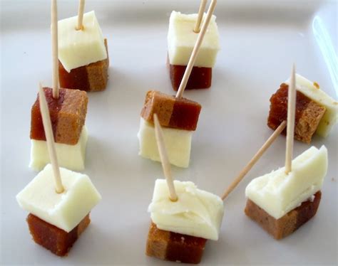 Bocadillo con Queso o Casado - My Colombian Recipes