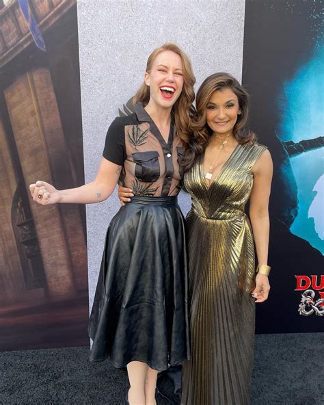 Marisha Ray | Dungeons & Dragons & Dramatic Fashions! #