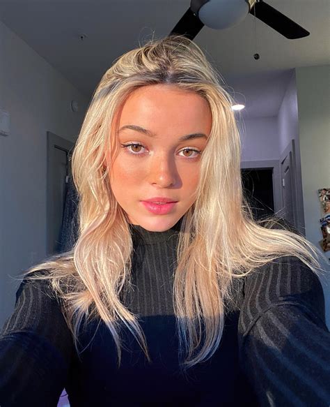 Elizabeth Vasilenko : r/PrettyGirls