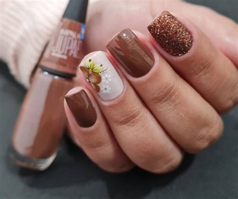 Unhas Marrom Com Francesinha - 17 Ideias de Unhas Marrom com Francesinha que Você Faz em Casa