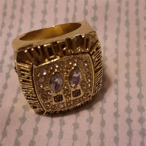 New Super Bowl Ring. Forty Niners - Gem