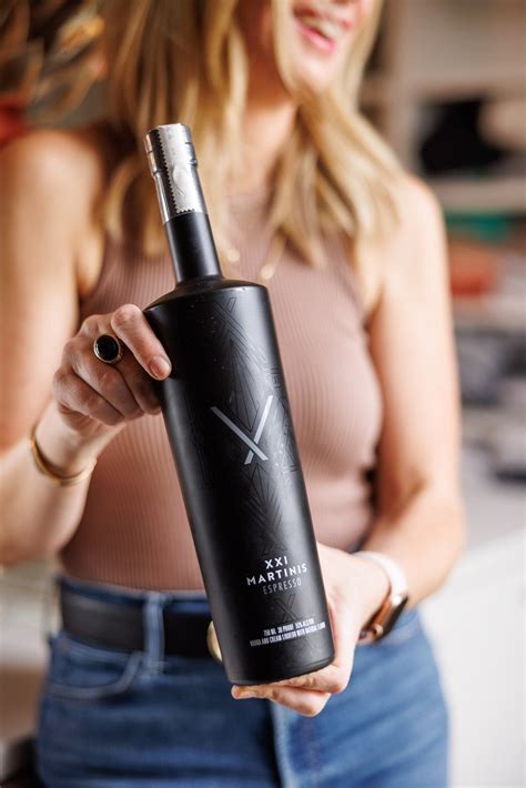 Espresso Martini | Bold Coffee Ready-to-Drink Cocktail – XXI Martinis