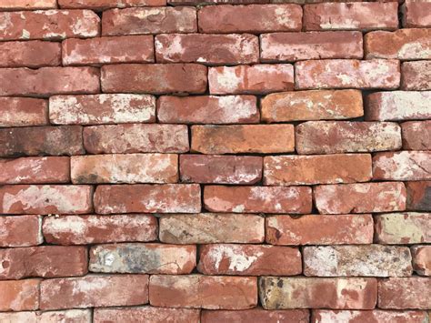 Reclaimed antique brick facing - Hand-made bricks | BCA Antique