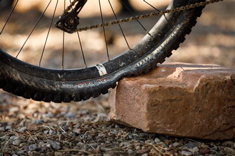 MTB Tire Inserts: Should You Ride with Mountain Bike Tire Inserts ...