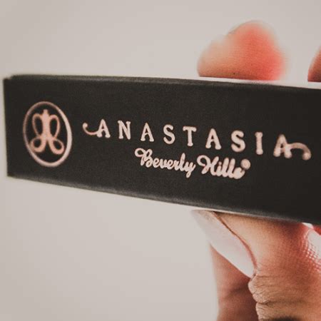 Карандаш для бровей Anastasia Beverly Hills Brow Wiz (оттенок Brunette ...