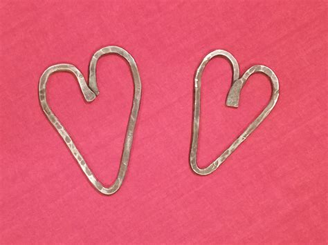 2 forged hearts I made myself out a metal rod of steel. : r/crafts