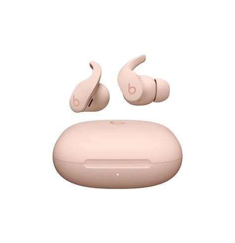 beats fit pro  kim kardashian istyle