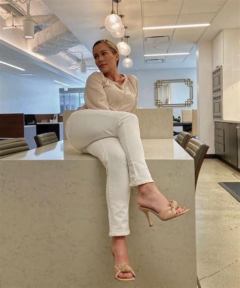 Is Kendra Kox Hiding Something? Experts Weigh In. Image 16