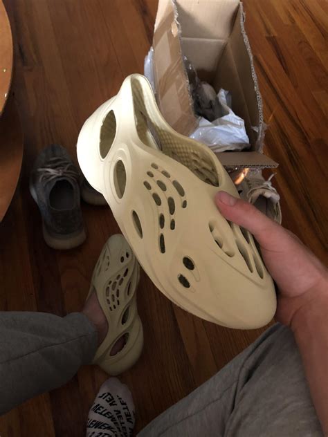 Got them 29y yeezy crocs : r/Repsneakers
