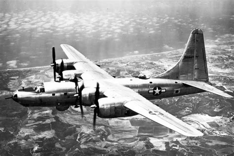 Гоша радист. Радио. Радиолюбительские спутники.: B-32 Dominator