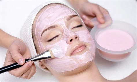 Care cosmetology for the face - Coolaser Clinic