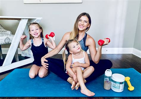 Safe Postpartum Ab Workout: How To Restore Your Core After Pregnancy