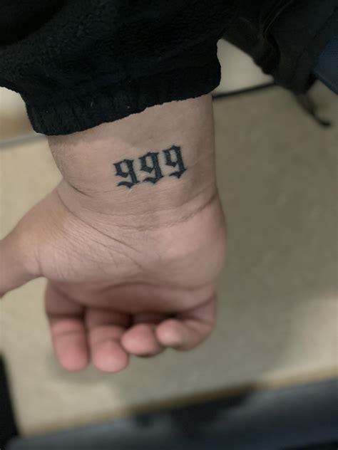 Juice Wrld 999 Tattoo On Wrist - Juice Wrld S 15 Tattoos Their Meanings ...