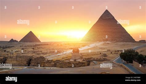 sphinx, giza necropolis, sphinxs Stock Photo - Alamy