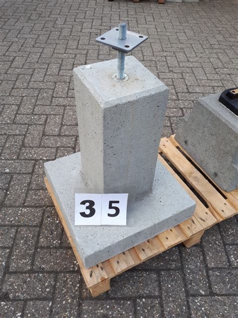 Betonpoeren.com – Poer 35