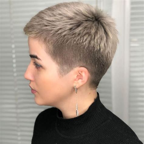 Pin by Phyllis Millermeephyllis on Short hair pictures | Very short ...