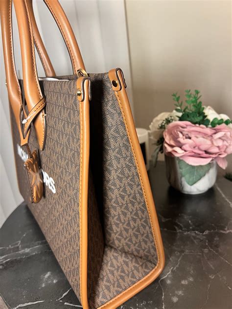 Michael Kors signature handbag – Brandshoponly