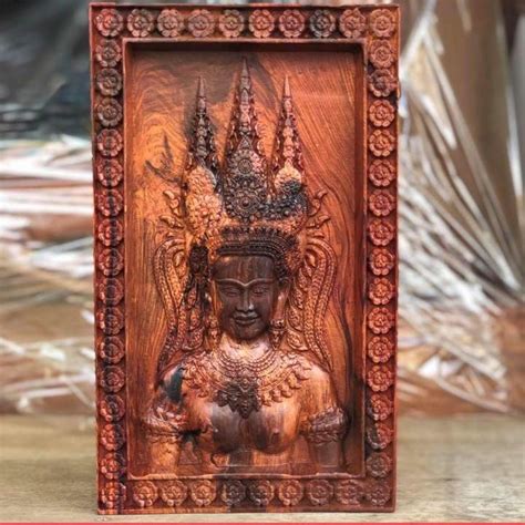 សំណាង ចម្លាក់ឈើ Samnang Wood Sculpture