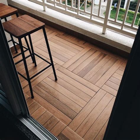 Piso Para Varanda Imitando Madeira - Pisos que imitam madeira: 5 opções para sua decoração | Piso imitando ...