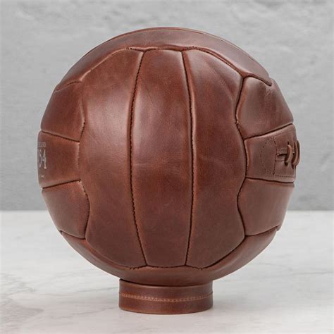 Кожаный мяч Match Ball 1954, Light Brown, Walleysmark | Home Concept