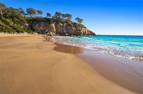 Definitive guide to the best beaches in Salou 2024 (and coves) 🥇