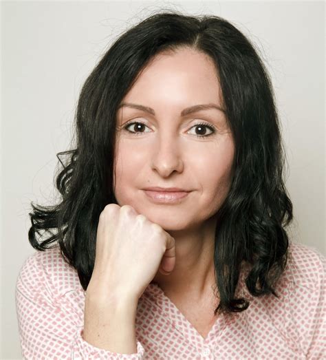 Otthongyár: Hogyan fessünk át karácsonyi díszeket?