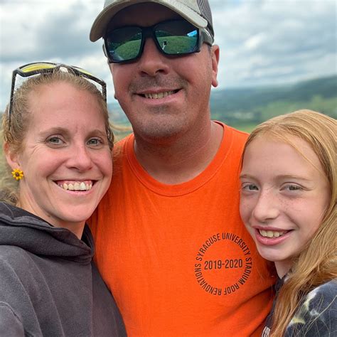 Hidden Diamond Farms | High-Quality Beef, Poultry & Pork | Baked Goods