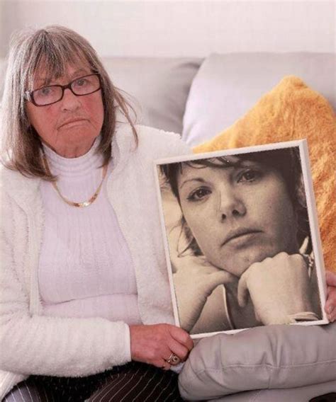 Daily - Mum of pregnant Scot found dead in Ghana hotel bath demands