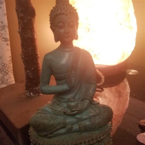 buddhist     statue  buddha