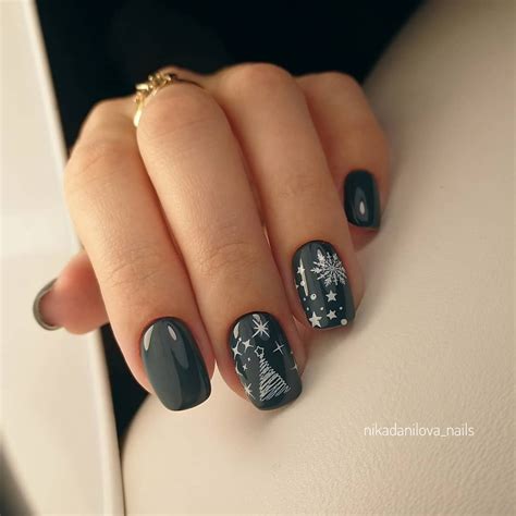 Какой маникюр сделать на Новый Год in 2024 | Nails, Winter nails ...