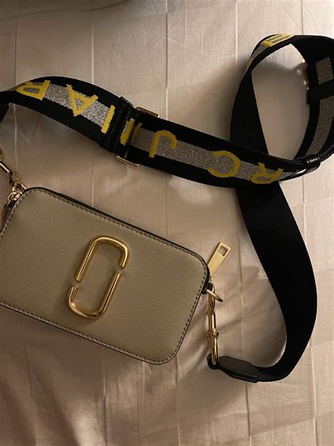 Marc Jacobs Sling Bag, Luxury, Bags & Wallets on Carousell