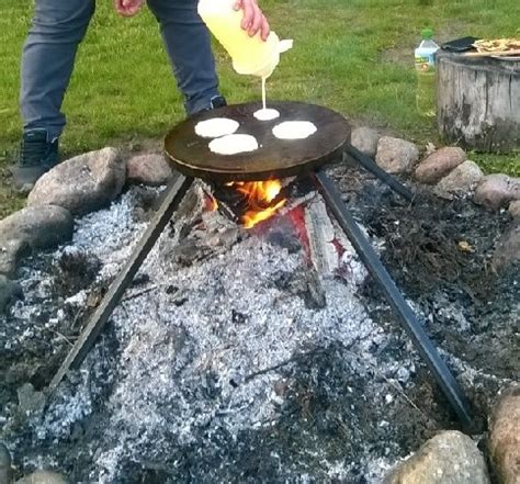 Wierzę w Ciebie: Płyta do smażenia nad ogniskiem