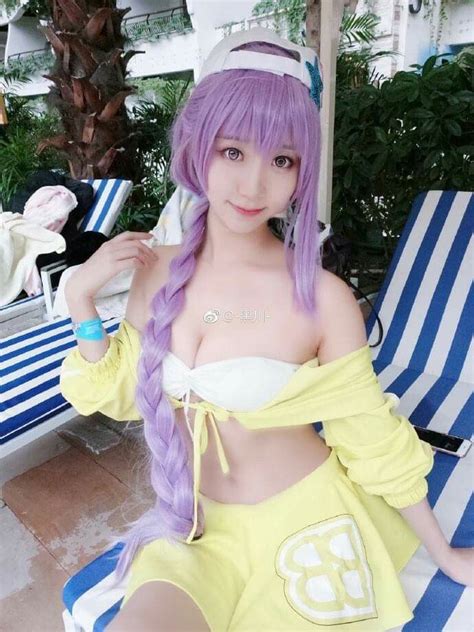 Pin di R18-Cosplayer