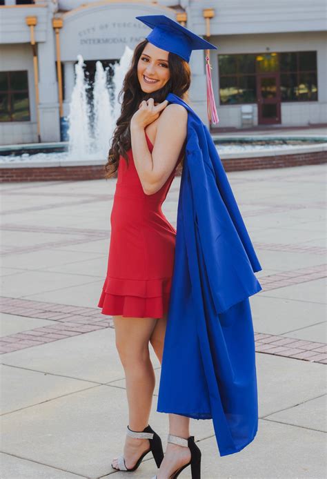 harlee 🦋 on Twitter: "done w college!!!! https://t.co/kXExjmeze2" / Twitter