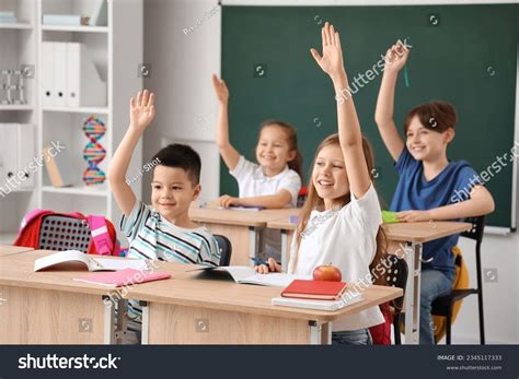 10,756 Raise Hand Classroom Images, Stock Photos & Vectors | Shutterstock