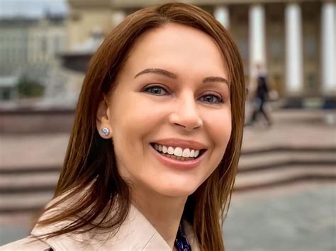 Неузнаваемая Ирина Безрукова удивила поклонников эффектной фотосессией ...