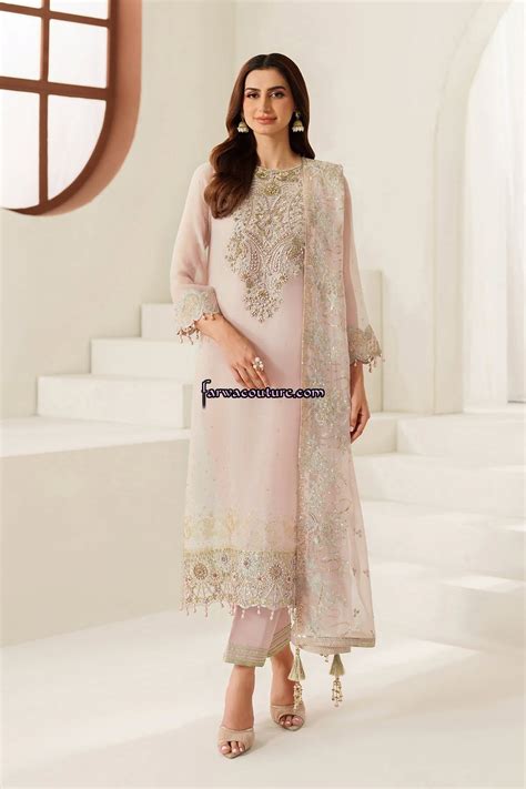 Alizeh Luxury Wedding Formals Edit 2025 | Pakistani Latest Fashion