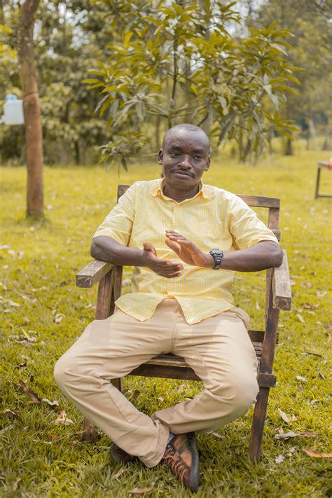 Short+Busty Photos, Download The BEST Free Short+Busty Stock Photos