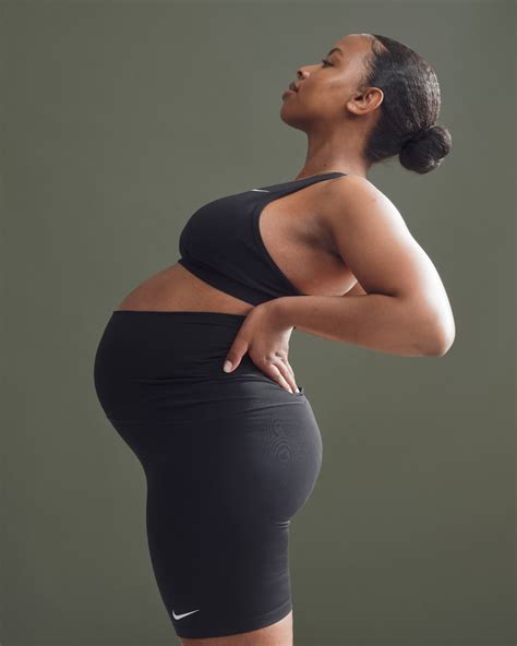 How to Get More Sleep in the Third Trimester, According to Experts. Nike ZA