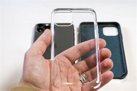 Самые топовые цвета оригинальных чехлов для iPhone 11 Pro по версии ...