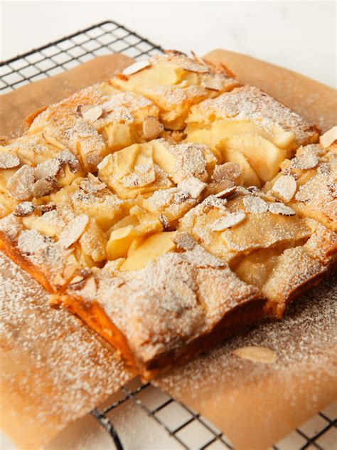 French Apple Cake - bakecookrepeat.com