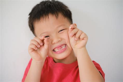 Stages of losing baby teeth | Desert Valley Pediatric Dentistry