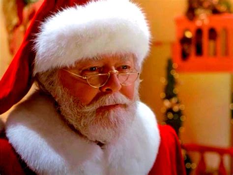 Top 10 Christmas Movies for Kids to Watch This Year - BusyKidd